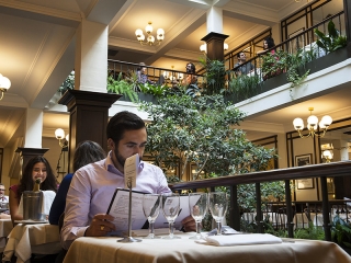 Le Restaurant Le Cafe Du Commerce Brasserie Independante Paris